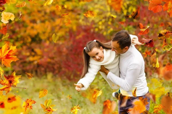 Happy Family Father Child Girl Daughter Playing Laughing Autumn Park — Stock Fotó