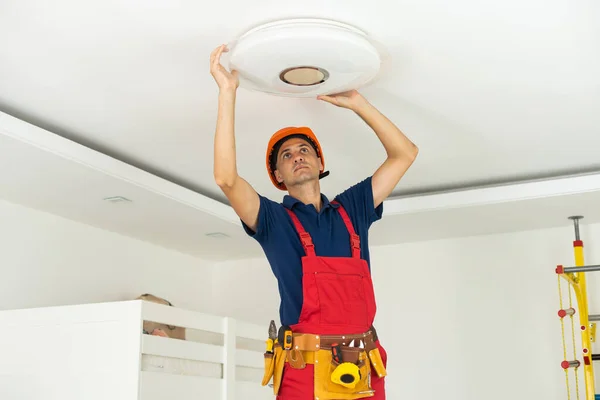 Mounting New Technology Special Led Ceiling Lamp — Stockfoto