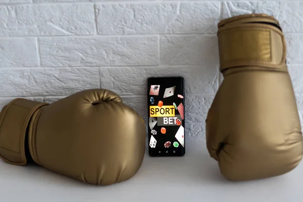 Boxing Gloves Smartphone Bets — Stock fotografie