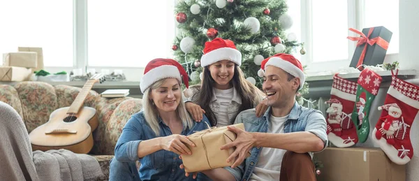 Family Christmas Tree Living Room — Fotografia de Stock