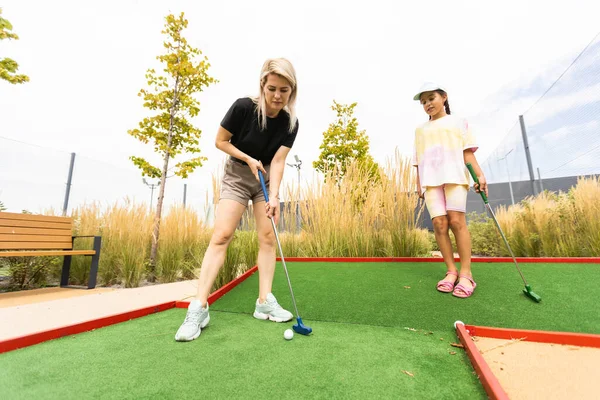 Detail Young Woman Daughter Playing Mini Adventure Golf Beautiful Sunny —  Fotos de Stock