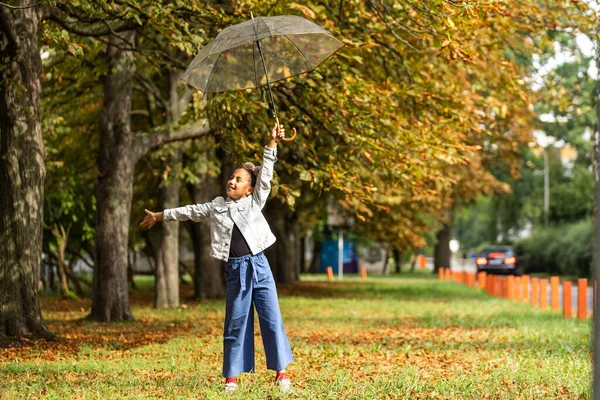 Little Girl Child Umbrella Autumn Park — Fotografia de Stock