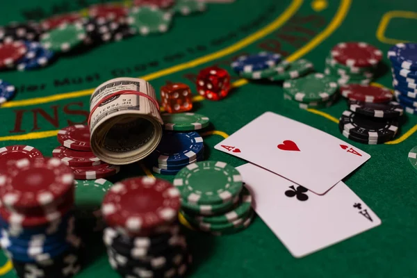 Poker Cloth Deck Cards Poker Hand Chips Background — Stock Photo, Image