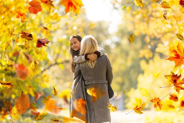 Happy Family Mother Child Little Daughter Play Cuddling Autumn Walk — Foto de Stock