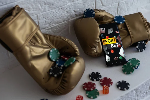Betting Smartphone Boxing Match White Background — Stock fotografie