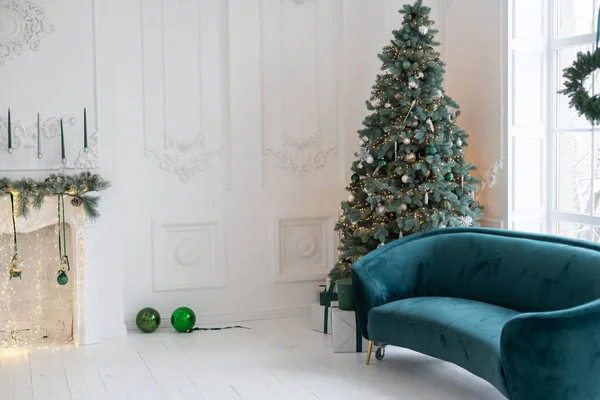 Chambre Intérieure Décorée Noël Classique Arbre Nouvel Avec Des Décorations — Photo