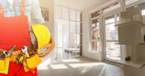 Construtor Faz Tudo Com Ferramentas Construção Casa Renovação Fundo — Fotografia de Stock