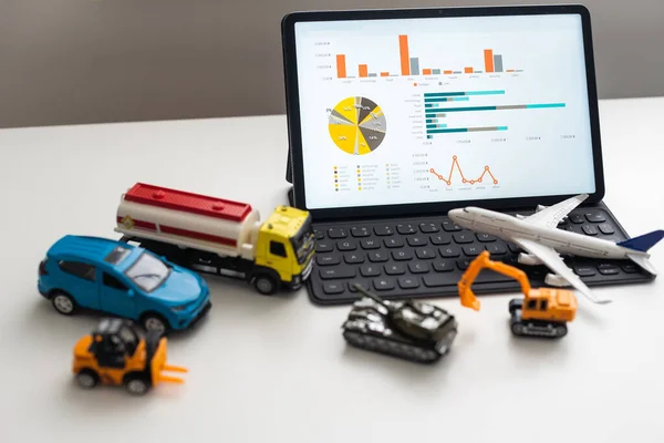 Tablet Computer Different Types Toy Transport Auto Center — Stockfoto