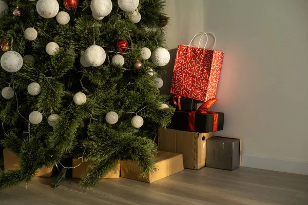 크리스마스 클로즈업 종이는 크리스마스 바닥에 있습니다 — 스톡 사진