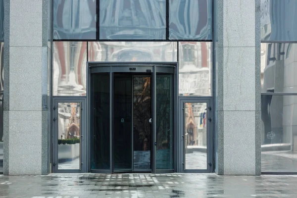 Puerta Giratoria Cristal Del Moderno Centro Negocios Oficinas Entrada Del — Foto de Stock
