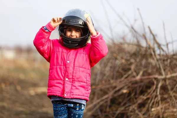 Bambino Con Casco Moto Concetto Sicurezza — Foto Stock