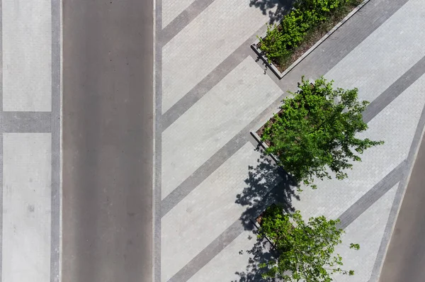 Luftaufnahme Der Straße Mit Parkplatz Der Nähe Des Neuen Wohnkomplexes — Stockfoto