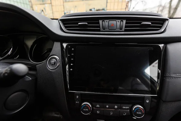 Interior Carro Moderno Com Painel Multimídia — Fotografia de Stock