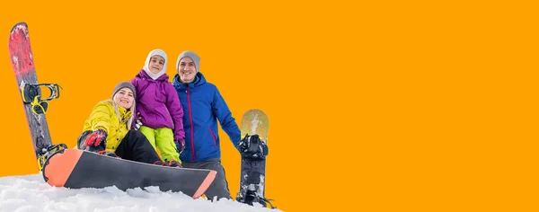Família Feliz Desfrutando Férias Inverno — Fotografia de Stock