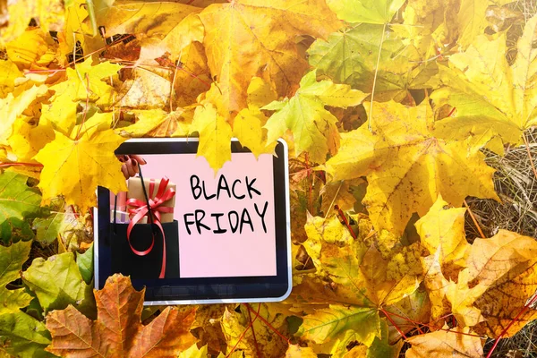 Conceito Venda Black Friday Tablet Pad Com Sinal Black Friday — Fotografia de Stock