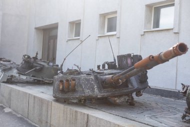 Savaş sırasında Rus askeri teçhizatı bozulmuş. KYIV.