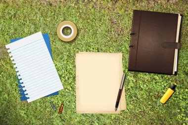 kalem ve kitap ofis kağıtları