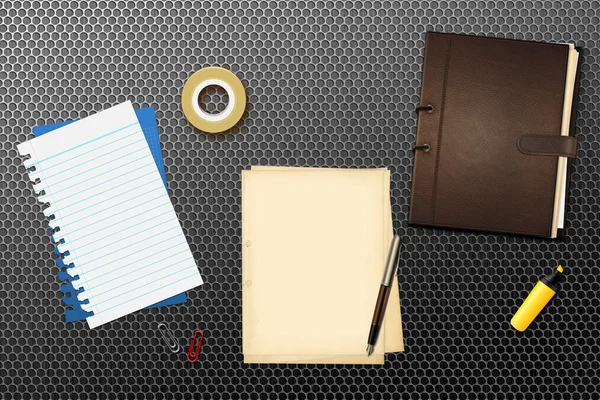 Бумаги и ручка — стоковое фото