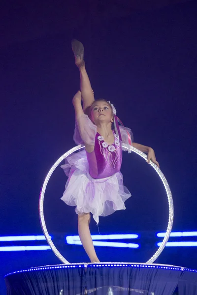 "Bebê-Cup BelSwissBank "concurso de ginástica, Minsk, Bielorrússia . — Fotografia de Stock