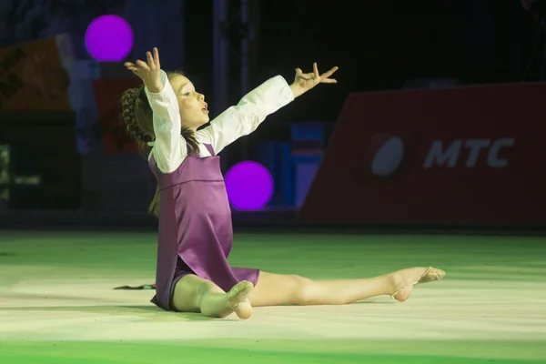 "Baby-Cup BelSwissBank "concurso de gimnasia, Minsk, Bielorrusia . — Foto de Stock