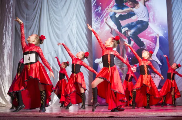 "Global Dance "-Wettbewerbe in Choreographie, 16. Februar 2014 in Minsk, Weißrussland. — Stockfoto