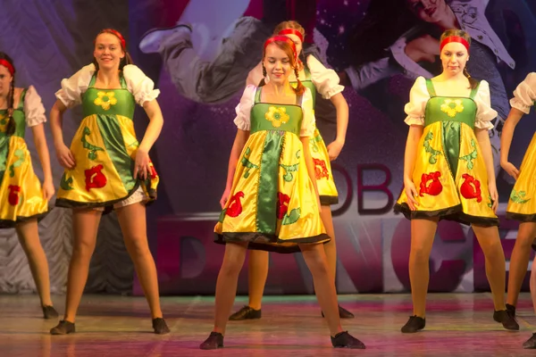 "全球舞蹈"舞蹈"舞蹈比赛，2014年2月16日在白俄罗斯明斯克举行. — 图库照片