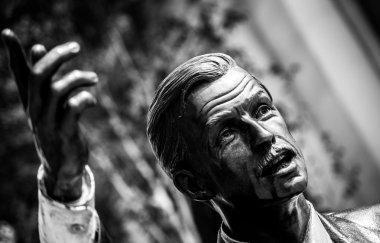 taksi ile j. seward johnson jr