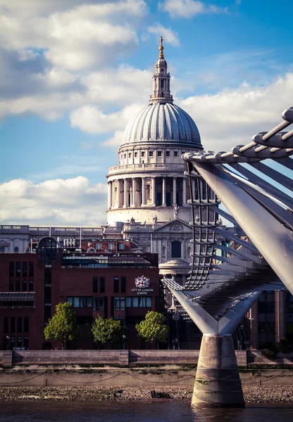 St. Paul 's Cathedral — Stockfoto
