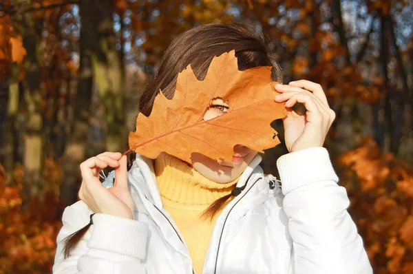 Autumn woman — Stock Photo, Image