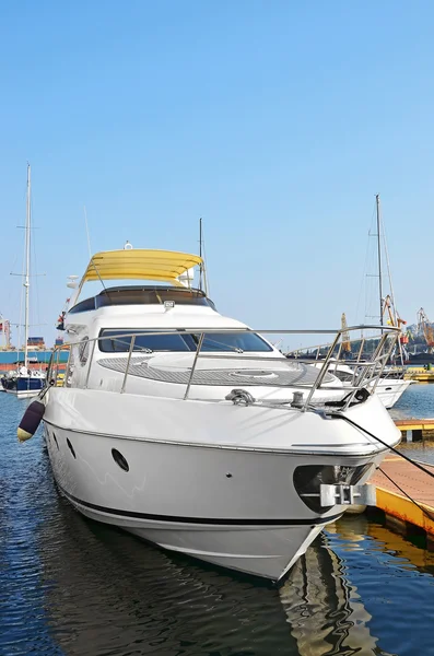 Motor yacht — Stock Photo, Image