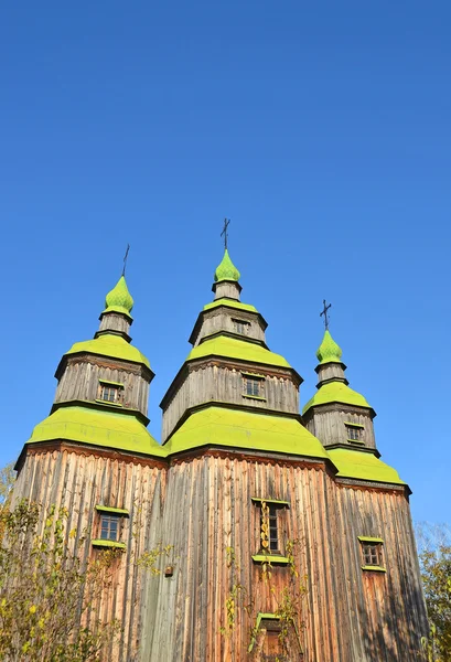 Antike Holzkirche — Stockfoto