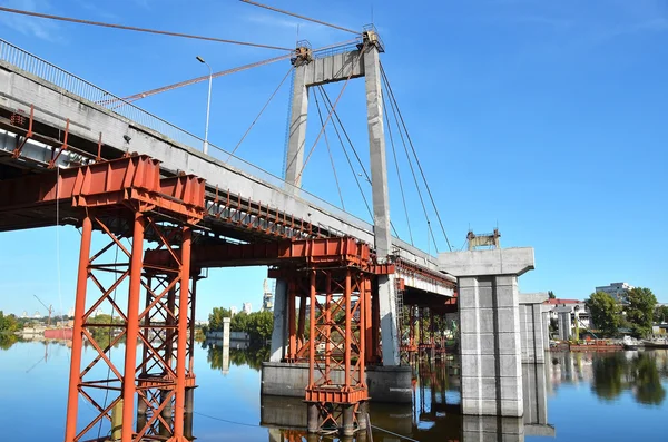 Ponte de reparação e local de construção — Fotografia de Stock