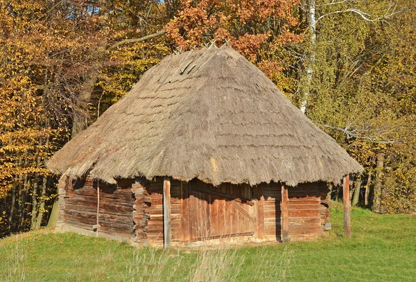 Starożytne stodoła — Zdjęcie stockowe