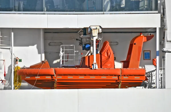 Bezpečnostní záchranný člun — Stock fotografie