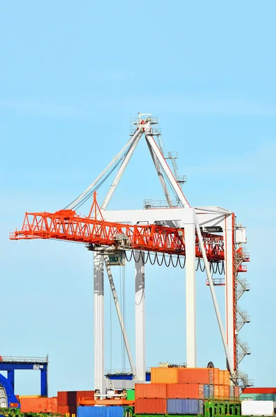 Poort lading kraan en container — Stockfoto