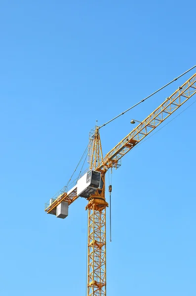 Guindaste torre de construção — Fotografia de Stock