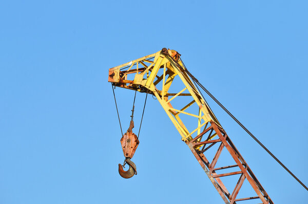 Mobile tower crane