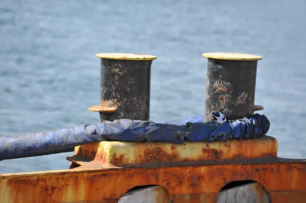 Old mooring bollard — Stock Photo, Image