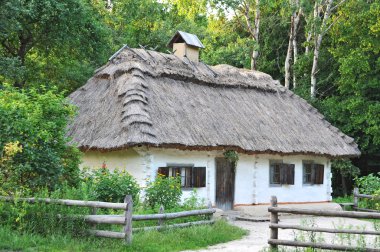 hasır çatılı antik hut