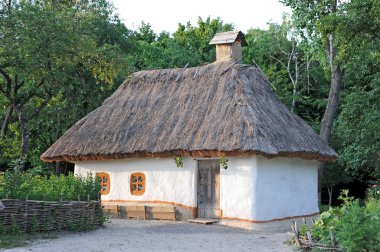 hasır çatılı antik hut