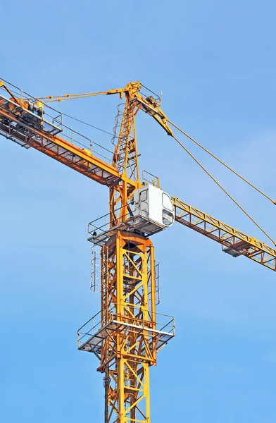 Guindaste torre de construção — Fotografia de Stock