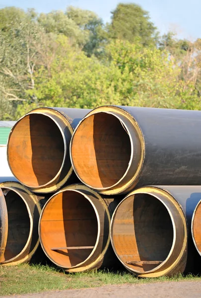 Steel pipe with heat insulation