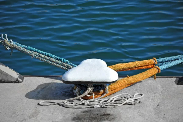 Old mooring bollard — Stock Photo, Image