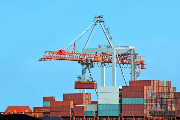 Cargo crane and ship — Stock Photo, Image