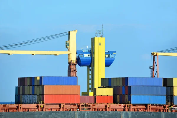 Container stack on freight ship — Stock Photo, Image