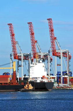 römorkör yardımcı kap kargo gemisi