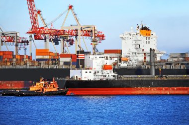 römorkör yardımcı kap kargo gemisi