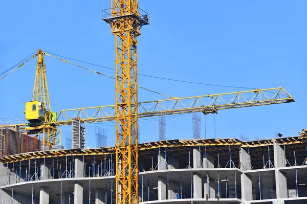 Crane and construction site — Stock Photo, Image