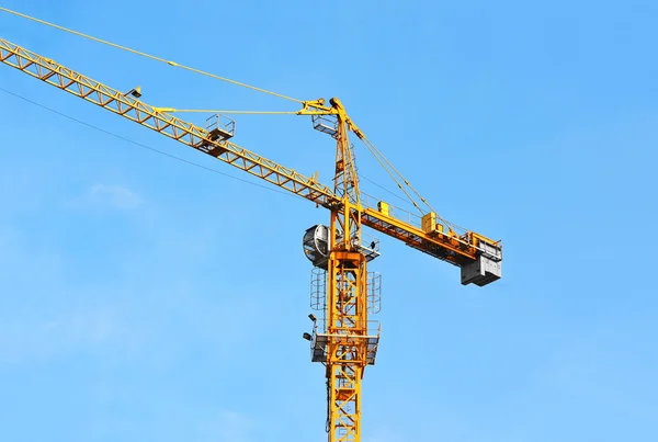 Grúa torre de construcción — Foto de Stock