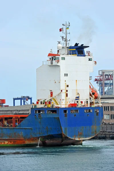 Bulk cargo ship — Stock Photo, Image